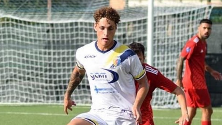 Cesaroni: “La Roma mi ha tolto il sogno Juve, ma ho sbagliato ad andare alla Lazio” Cesaroni: “La Roma mi ha tolto il sogno Juve, ma ho sbagliato ad andare alla Lazio” - immagine 1