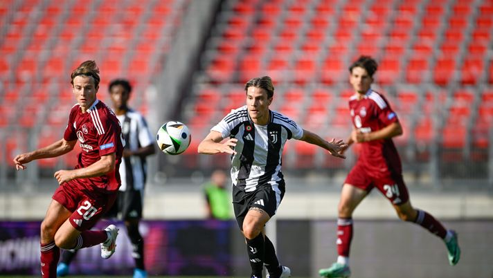 NUREMBERG, GERMANY - JULY 26: Nicolo Fagioli of Juventus during the 1. FC Nurnberg v Juventus - Pre- season Friendly on July 26, 2024 in Nuremberg, Germany. (Photo by Daniele Badolato - Juventus FC/Juventus FC via Getty Images) Juve, esordio negativo per Thiago Motta: perde 3-0 contro un club di B tedesca - immagine 1