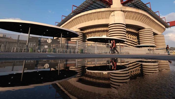 Nuovo stadio a San Siro per Milan e Inter, progetto affidato ai big. Lunedì giorno chiave