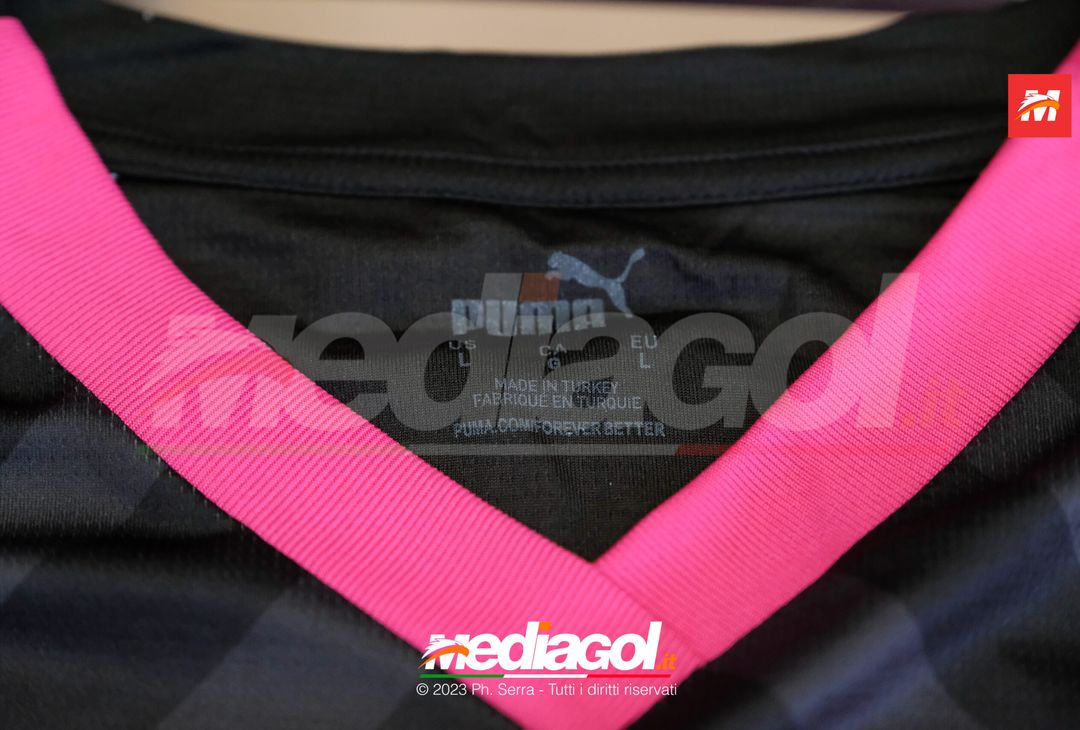 FOTO Palermo, Inizia La Vendita Della Seconda E Terza Maglia Puma 2023/ ...