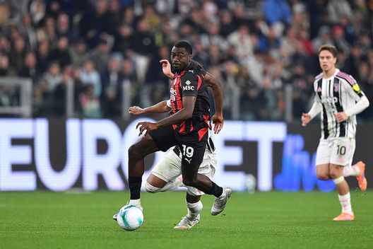 Fofana: “Giochiamo per il Milan, è normale pensare allo scudetto. Lavoriamo per questo”- immagine 3