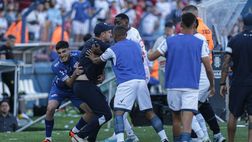 Ex Cagliari, Abeijón dopo l’espulsione nel derby di Montevideo: “Chiedo scusa ai miei figli”