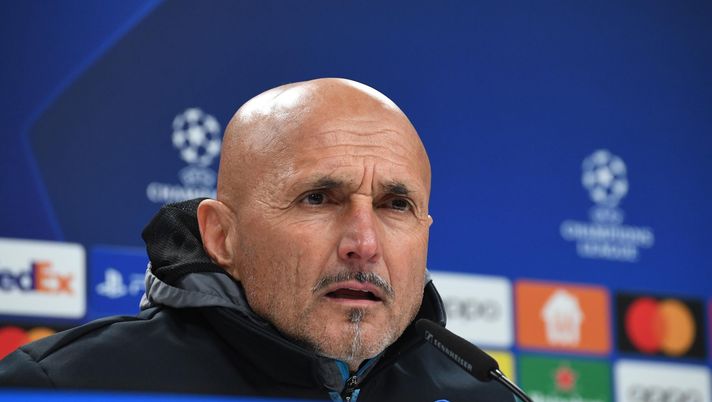 NAPLES, ITALY - FEBRUARY 20: Luciano Spalletti speaks at a press conference of Napoli on February 20, 2023 in Naples, Italy. (Photo by SSC NAPOLI/SSC NAPOLI via Getty Images) Spalletti: “Ci vuole la faccia di c***o, altrimenti si prendono solo schiaffi” - immagine 1