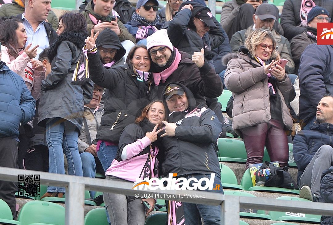 FOTOTIFO Palermo-Modena 4-2, gli scatti ai tifosi al “Renzo Barbera” (GALLERY) - immagine 44