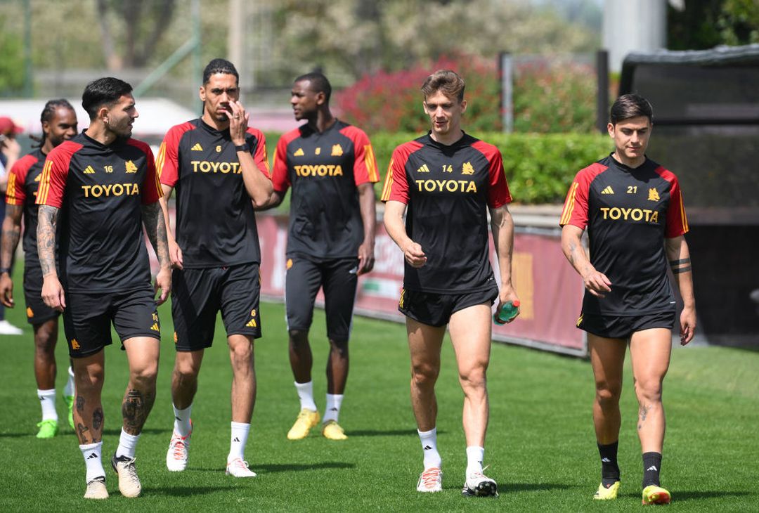 Trigoria, l’allenamento in vista del Bayer: tornano Lukaku e Smalling – FOTO GALLERY - immagine 21