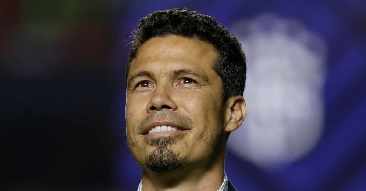Hernanes sull’episodio di Pavlovic: “Cambiamo il protocollo, quello non era rigore ma neanche fallo” Hernanes sull’episodio di Pavlovic: “Cambiamo il protocollo, quello non era rigore ma neanche fallo”