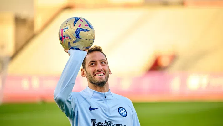 BILD – Calhanoglu nell’agenda Bayern. “Pronta terza offerta per Palhinha, se dovesse fallire…” - immagine 1
