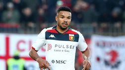 Genoa, si ferma ancora Messias: infortunio muscolare e cambio obbligato