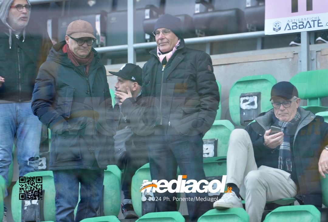 FOTOTIFO Palermo-Modena 4-2, gli scatti ai tifosi al “Renzo Barbera” (GALLERY) - immagine 11