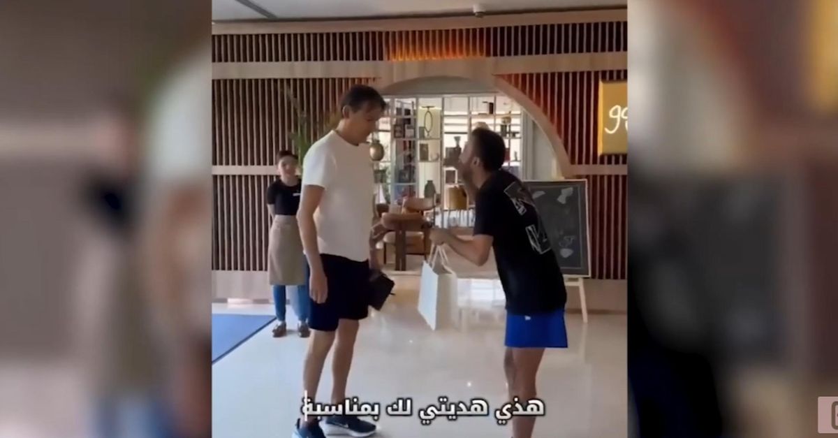 video profezia del tifoso arabo inzaghi imbarazzato