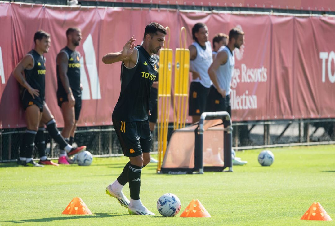 Roma, allenamento mattutino a Trigoria in vista dell’Hellas Verona – FOTO GALLERY - immagine 34