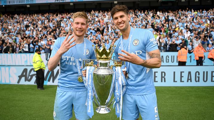 Stones saluta il City dopo dieci anni, De Bruyne da brividi: “Leggenda!” – FOTO - immagine 1
