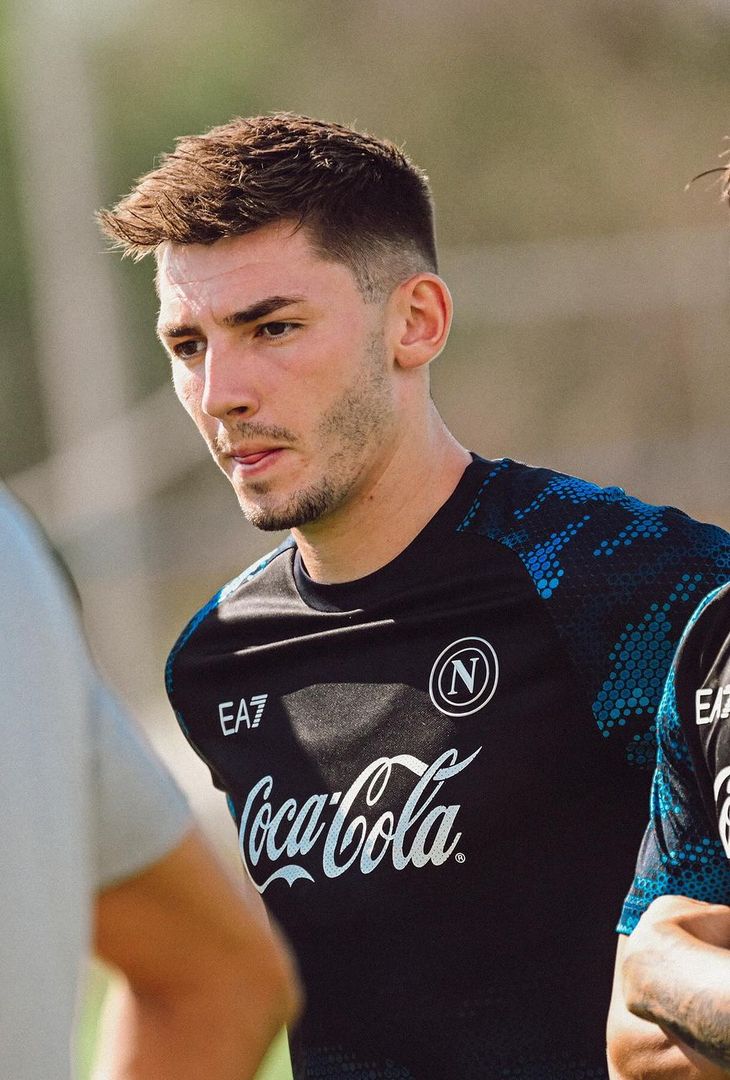 GALLERY Fatica e sorrisi: le foto del primo allenamento di Gilmour e McTominay - immagine 3