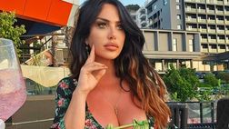 Marika Fruscio si gode gli ultimi scampoli d’estate: le curve sono mozzafiato