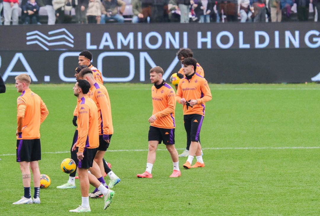 Gallery VN – Allenamento a porte aperte della Fiorentina, le immagini più belle - immagine 172