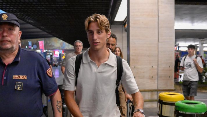 FOTO – L’agente di Bove: “Ti amo, sei il mio leone” - immagine 1