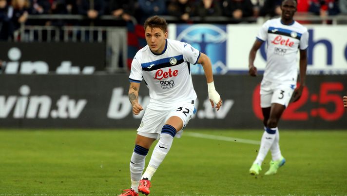 CAGLIARI, ITALY - DECEMBER 14: Mateo Retegui of Atalanta in action during the Serie A match between Cagliari and Atalanta at Sardegna Arena on December 14, 2024 in Cagliari, Italy. (Photo by Enrico Locci/Getty Images) Retegui verso l’Arabia, pronto un contratto faraonico: cifre e dettagli dell’affare - immagine 1