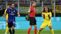 Alta tensione Inter, Barella all’arbitro: “Ci giochiamo la vita”. Chiffi: “Anche noi”
