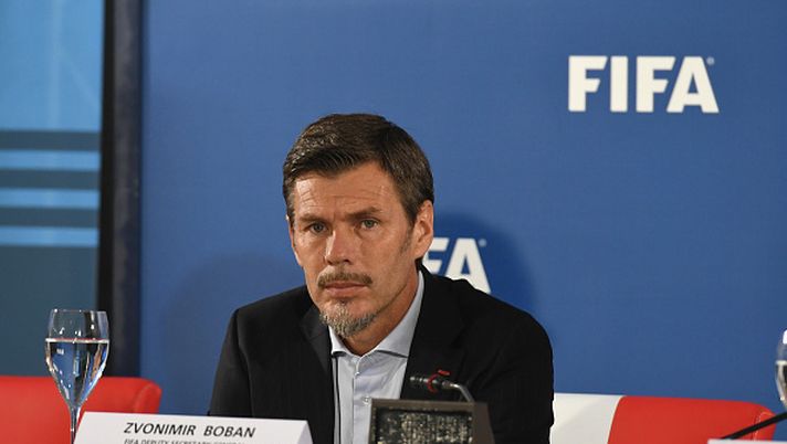 BARI, ITALY - SEPTEMBER 02: FIFA deputy secretary general Zvonmir Boban attends FIFA First 'offline' VAR test press conference at Stadio San Nicola on September 2, 2016 in Bari, Italy. (Photo by Claudio Villa/Getty Images) Calcio e Finanza, Boban-Milan: tutti i dettagli - immagine 1