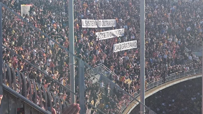 Lecce-Napoli, tifosi giallorossi in rivolta contro la Lega: il motivo della protesta - immagine 1