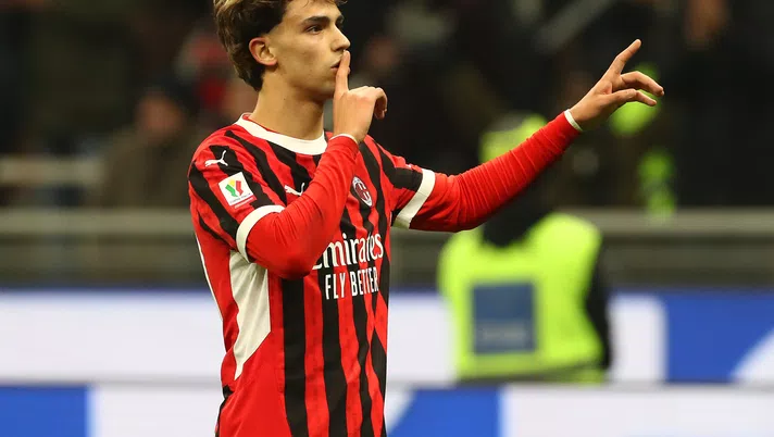 esultanza gol Joao Felix AC Milan Milan-Roma 3-1 Coppa Italia 2024-2025