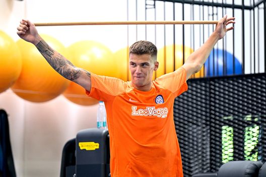 Porta Inter, Stankovic tenuto in considerazione. E Trubin potrebbe arrivare nel 2024 a zero- immagine 2