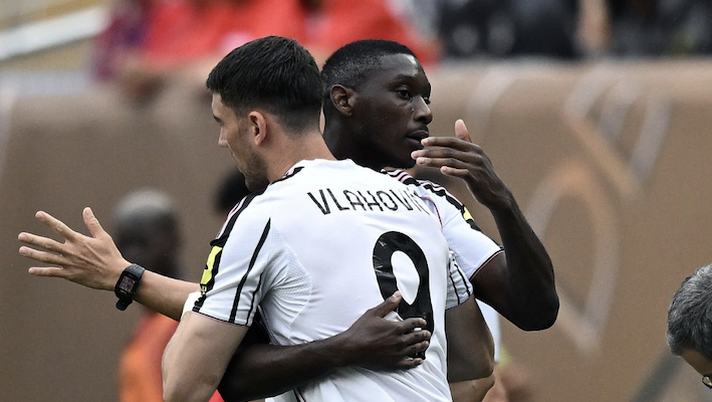 Kolo Muani vuole solo la Juve: Carnevali pronto a incontrare il PSG! E Vlahovic sul tavolo ha questa offerta - immagine 1