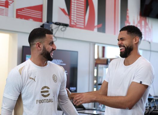 Kyle Walker e Ruben Loftus-Cheek a Milanello (Foto di Claudio Villa/AC Milan via Getty Images) Walker al Milan: ecco perché è un colpo storico…- immagine 3