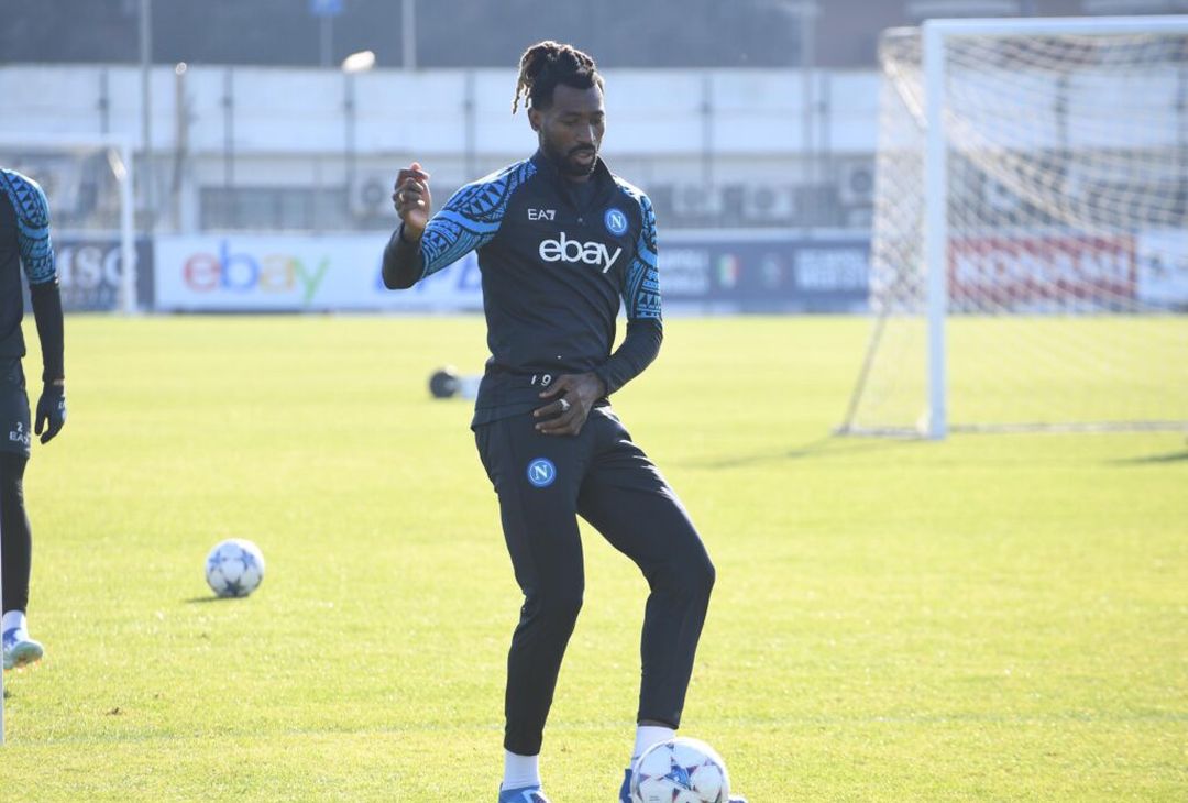 GALLERY Seduta mattutina del Napoli in vista del Braga: gli scatti dell’allenamento - immagine 3