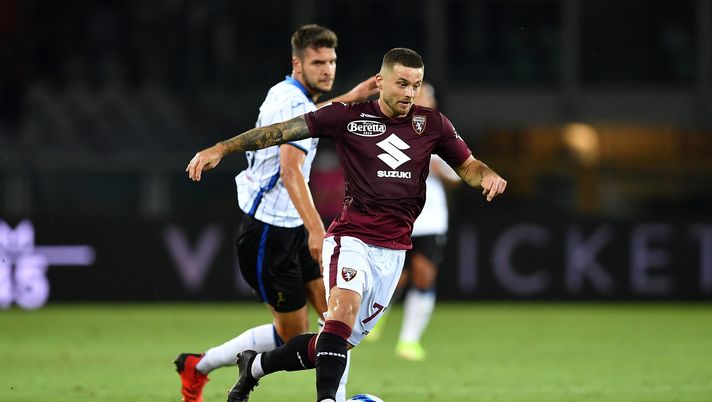 TURIN, ITALY - AUGUST 21: Karol Linetty of Torino FC in action during the Serie A match between Torino FC and Atalanta BC at Stadio Olimpico di Torino on August 21, 2021 in Turin, Italy. (Photo by Valerio Pennicino/Getty Images) Torino-Atalanta 1-2, Linetty: “Arrabbiati per la sconfitta” - immagine 1