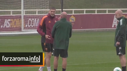 Dovbyk, lavoro extra sotto la pioggia battente dopo la seduta di allenamento