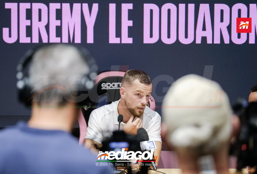 FOTO PALERMO, Jérémy Le Douaron presentato in conferenza stampa (Gallery) - immagine 10