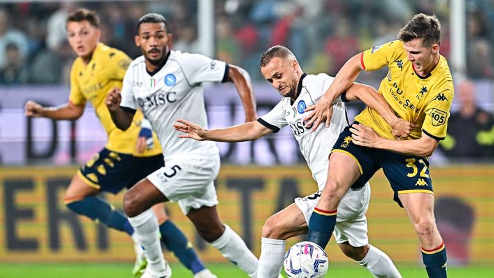 Napoli, solo pari col Genoa: 2-2 in rimonta al Ferraris, Inter a +5 - immagine 1