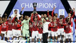 Supercoppa Italiana al Milan, il momento della premiazione | VIDEO