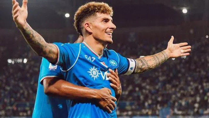 FOTO Il Napoli celebra il suo “imprescindibile” capitano: il tweet degli azzurri - immagine 1