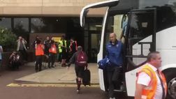 VIDEO – Il pullman del Torino arriva al Molineux