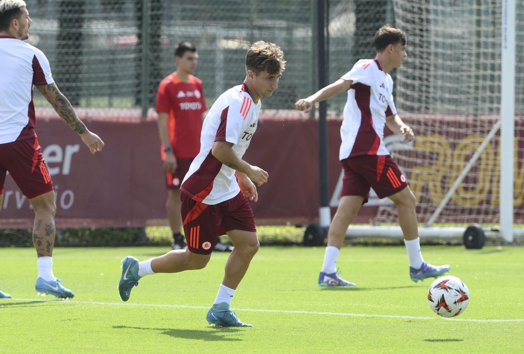 Trigoria, la rifinitura alla vigilia della sfida con l’Athletic – FOTO GALLERY - immagine 3
