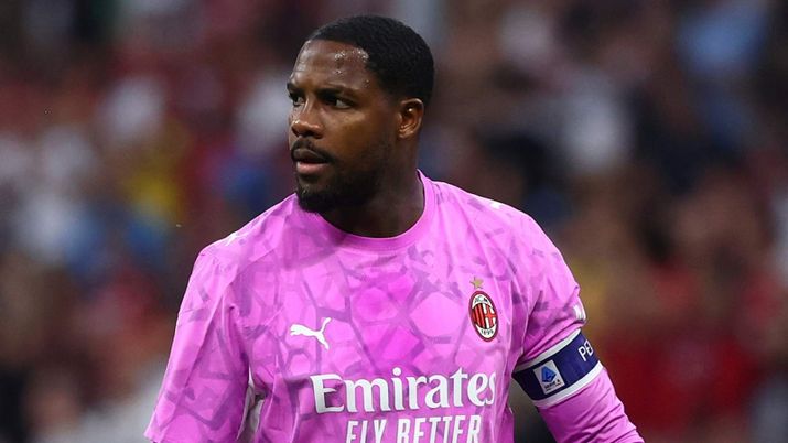 Mike Maignan, portiere AC Milan, potrebbe andare via dai rossoneri nel calciomercato estivo 2026