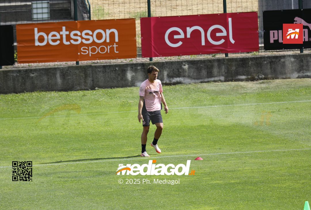 FOTO, Ritiro Palermo FC: la gallery del primo giorno di allenamenti a Chatillon - immagine 5