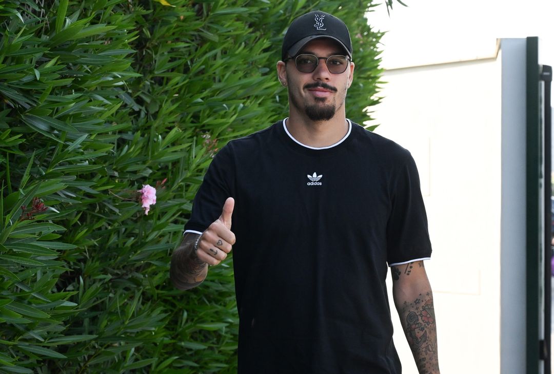 GALLERY Primo giorno di scuola a Castel Volturno: ritorni e volti nuovi - immagine 11