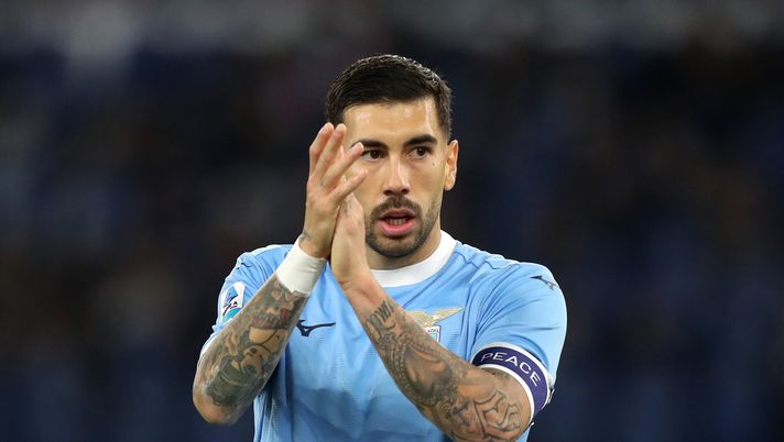 Il capitano della Lazio Mattia Zaccagni ha rilasciato alcune dichiarazioni ai canali ufficiali del club dopo la partita persa 0-2 col Napoli Lazio, Zaccagni: “Non cerchiamo alibi! Il Napoli ha giocato una gran partita” - immagine 1