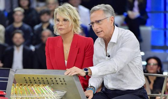 Bonolis conduce ‘Avanti un altro! By Night’. Maria De Filippi ospite d’eccezione. Montepremi in beneficenza- immagine 2