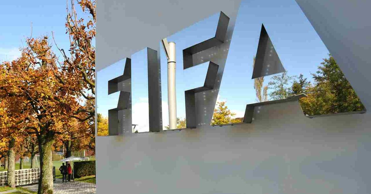 FIFA e PIF: accordo storico per il Mondiale per Club, un patto per il futuro del calcio FIFA e PIF: accordo storico per il Mondiale per Club, un patto per il futuro del calcio