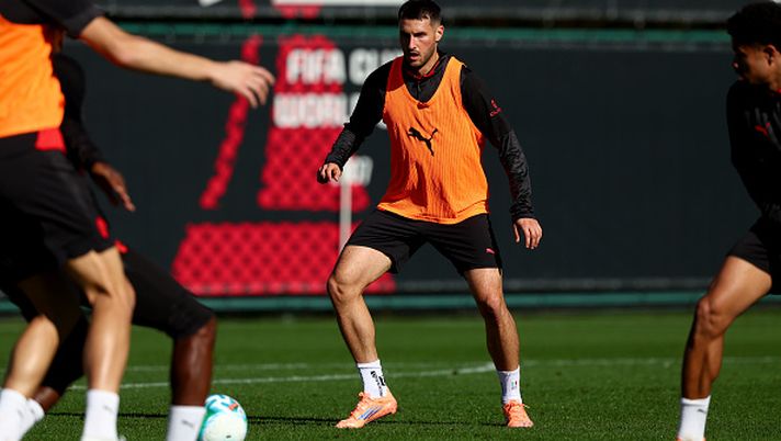 gimenez-mercato-futuro-milan-premier-league