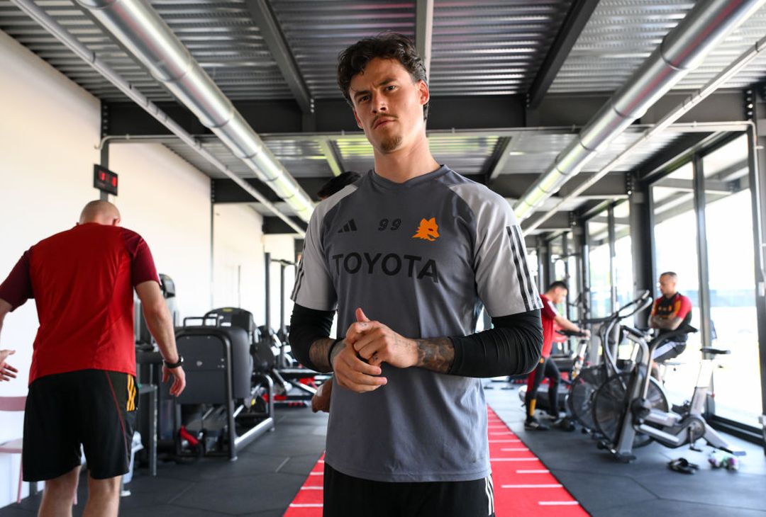 Roma, allenamento tra palestra e campo a Monzello: Dybala c’è – FOTO GALLERY - immagine 8