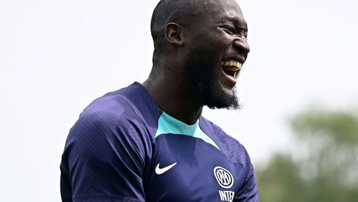 Lukaku si allena in Sardegna con un preparatore, obiettivo essere pronto per… l’Inter - immagine 1