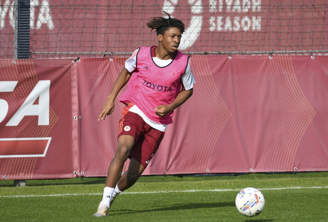 Roma, l’allenamento a due giorni dal Bologna – FOTO GALLERY - immagine 20