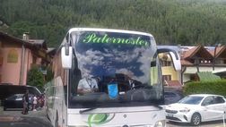 Finisce il ritiro di Dimaro, il pullman del Napoli lascia il Trentino – IL VIDEO
