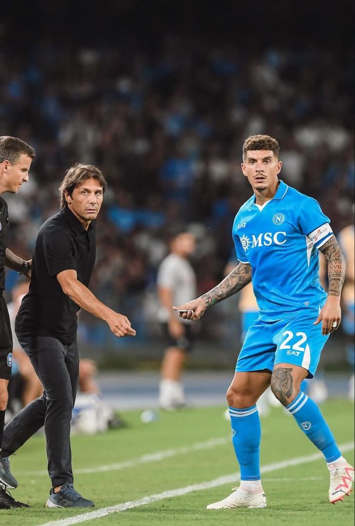 GALLERY La trovata di Conte durante Napoli-Parma: le foto dell’accaduto - immagine 3