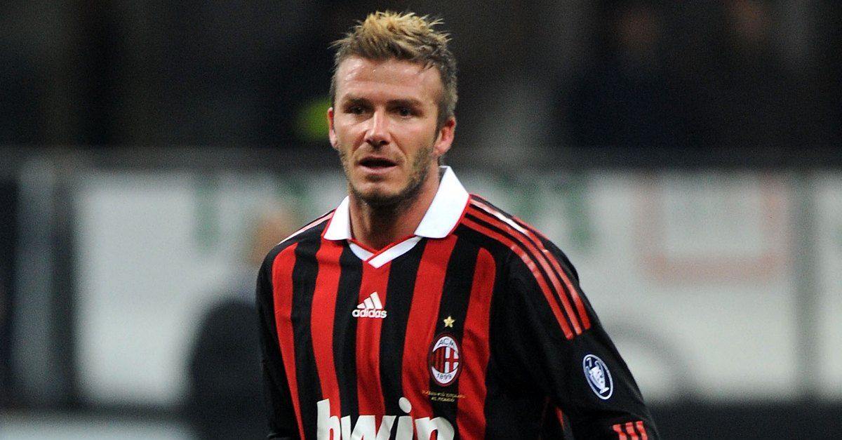 Ex Milan, Beckham compie 50 anni: ecco i migliori momenti in rossonero | Video Ex Milan, Beckham compie 50 anni: ecco i migliori momenti in rossonero | Video